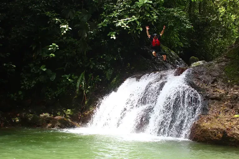 Nuevo tour de saltos en cascadas